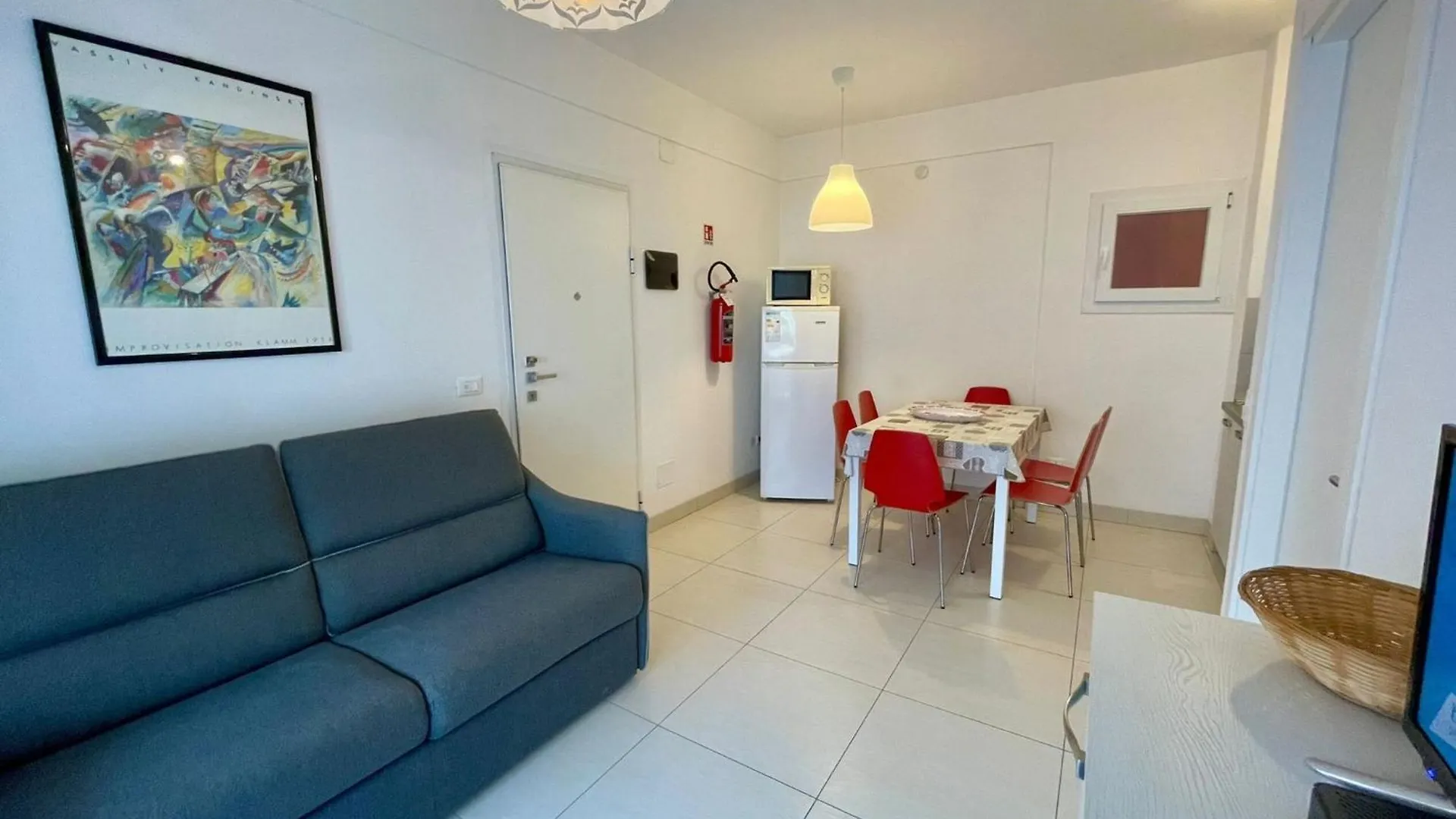 פורטו סנטה מרגריטה די קאורלה Renovated Apartment With Bright Balcony איטליה